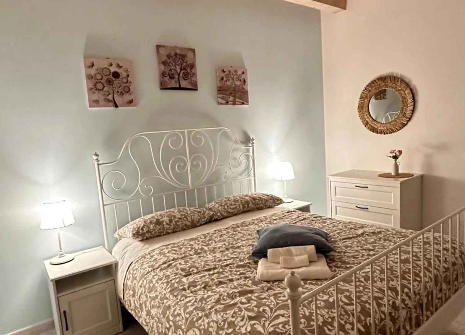 Affittacamere Il Cortile Chiaravalle Apartment